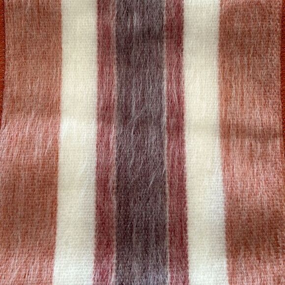Beautiful alpaca scarf from Ecuador so soft and warm! - Picture 4 of 11